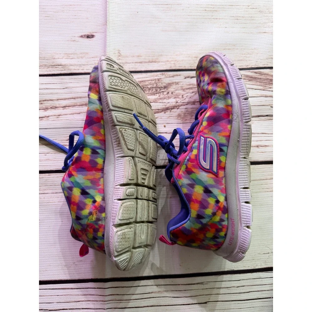 Skechers Kids‎ Lite-Weight Rainbow Geometric Kaleidoscope Sneakers Size 6 Youth